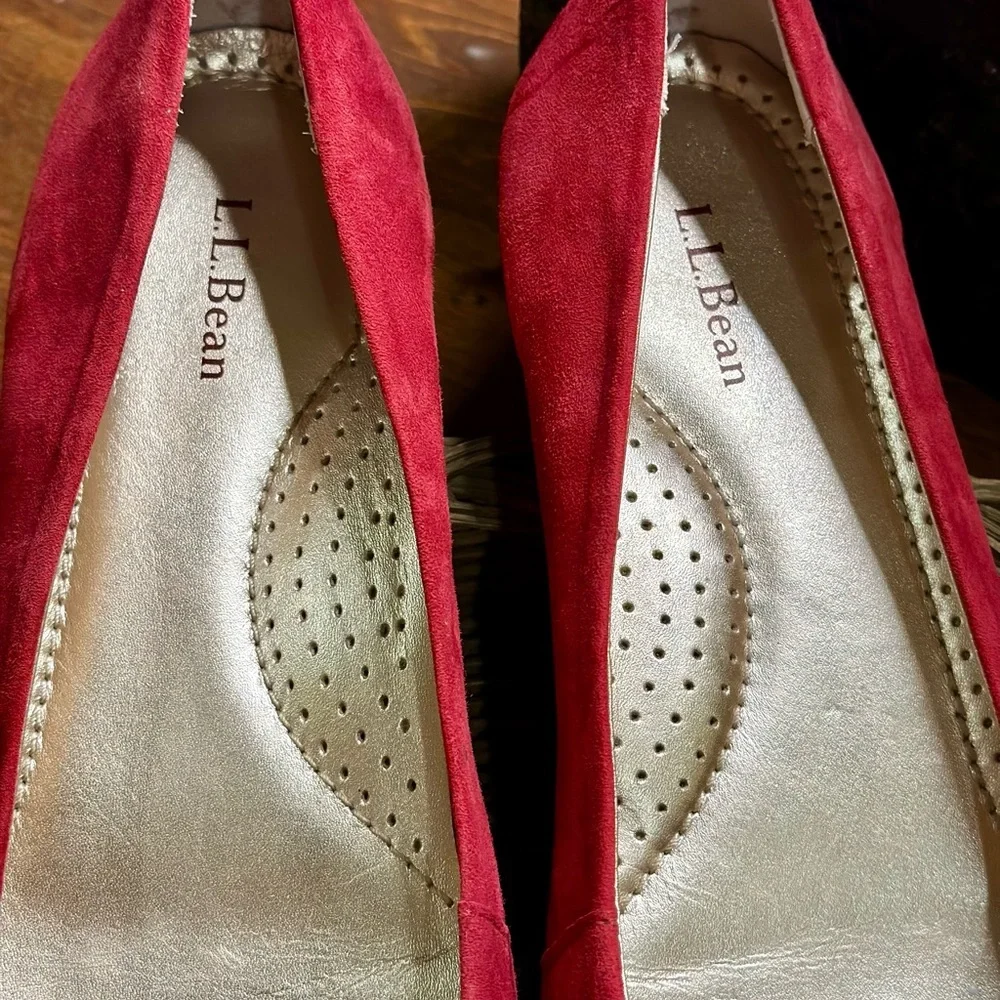 L.L. Bean Women's Red Suede Ruffle Shoes - Picture 5 of 9